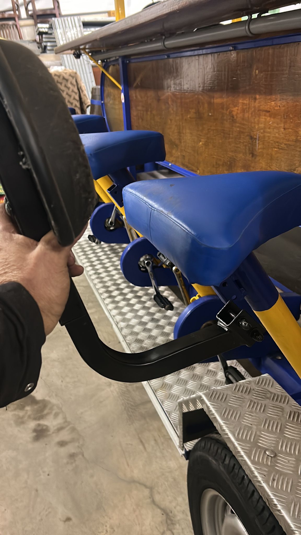 Beerbike 9 yellow blue